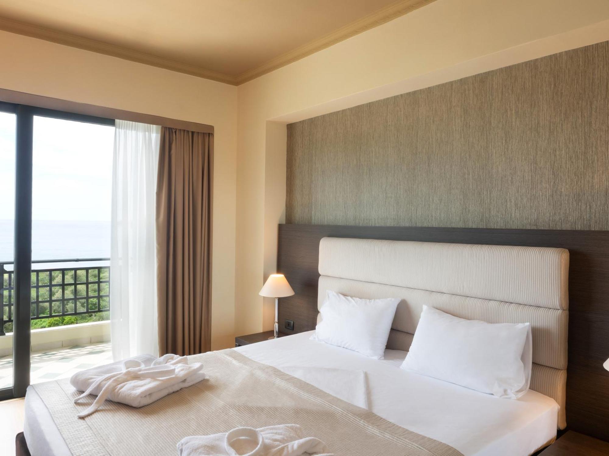Rapo's Hotel Himara